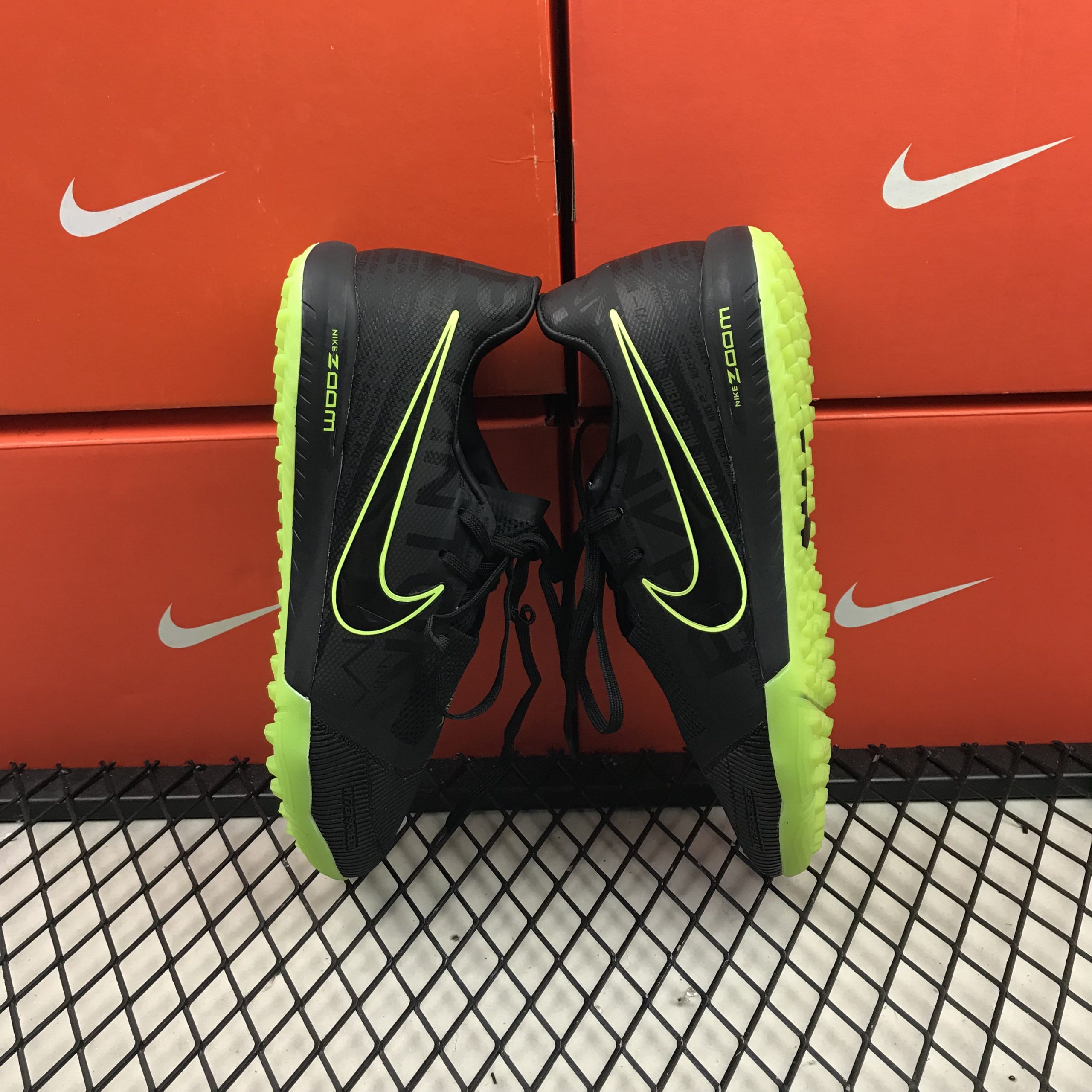 nike phantom vnm pro tf